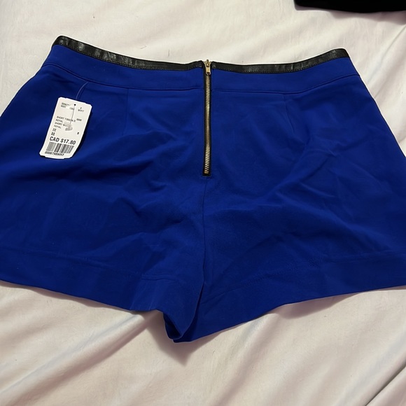 Royal blue shorts - Picture 2 of 2